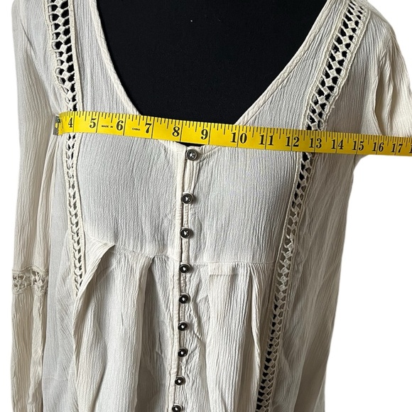 Knox Rose Cream Blouse - Picture 4 of 6